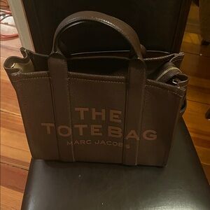 Marc Jacobs Medium The Tote Bag in Genache